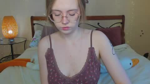 Miya online show from April 25, 2026, 1:41 am