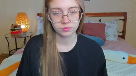 Snapshot of miya_soft chatting on June 14, 2026, 2:24 am Miya online show from June 14, 2026, 2:24 am