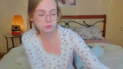 Miya online show from July 3, 2026, 1:45 am