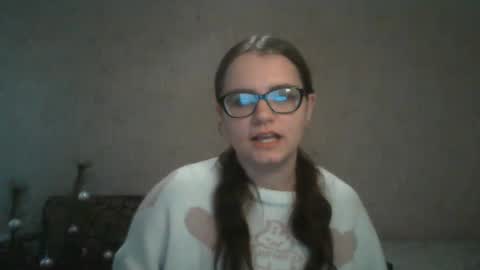 Milana online show from February 12, 2025, 1:27 pm