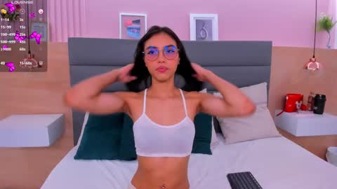 Snapshot of miyu_lu chatting on September 22, 2025, 4:53 pm Miyu online show from September 22, 2025, 4:53 pm