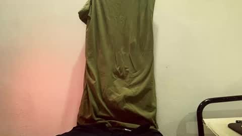 Snapshot of mlcloud chatting on December 13, 2024, 3:38 am MLclouD online show from December 13, 2024, 3:38 am