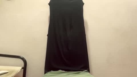 Snapshot of mlcloud chatting on December 3, 2025, 6:43 am MLclouD online show from December 3, 2025, 6:43 am