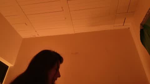 MoonLipson online show from June 22, 2026, 12:24 am