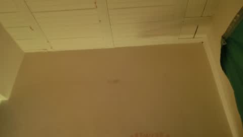 MoonLipson online show from June 23, 2026, 5:38 am