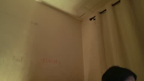 MoonLipson online show from July 5, 2026, 2:18 am