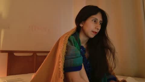 MoonLipson online show from July 14, 2026, 10:59 pm