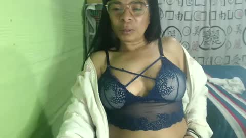 Snapshot of mmaturemessy chatting on September 15, 2025, 8:42 pm kelly online show from September 15, 2025, 8:42 pm