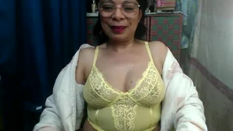 Snapshot of mmaturemessy chatting on November 20, 2025, 4:45 am kelly online show from November 20, 2025, 4:45 am