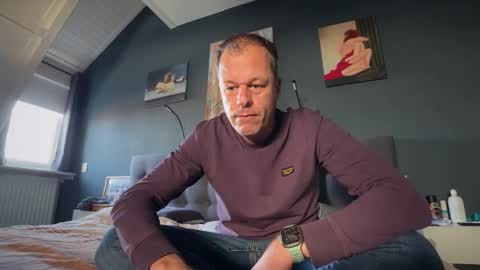 mme4you online show from November 12, 2025, 12:05 pm