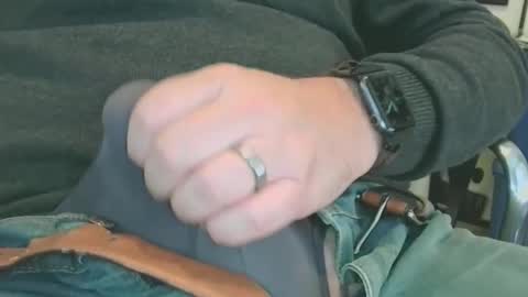 Snapshot of mmfan333 chatting on October 31, 2025, 4:08 pm mmfan333 online show from October 31, 2025, 4:08 pm