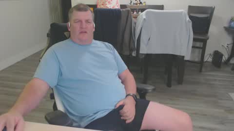 Snapshot of mmmthatsfunnn chatting on December 27, 2024, 2:58 am mmmthatsfunnn online show from December 27, 2024, 2:58 am