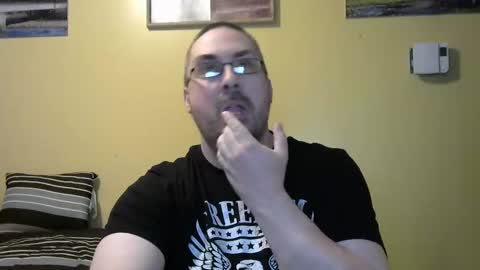 mark online show from April 21, 2026, 3:24 am