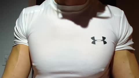 Snapshot of mmuscularman chatting on October 18, 2025, 6:16 am mmuscularman online show from October 18, 2025, 6:16 am