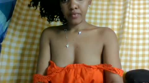 Snapshot of mmyriame chatting on June 27, 2026, 12:44 pm mmyriame online show from June 27, 2026, 12:44 pm