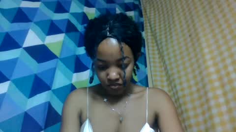 Snapshot of mmyriame chatting on July 28, 2026, 7:15 pm mmyriame online show from July 28, 2026, 7:15 pm