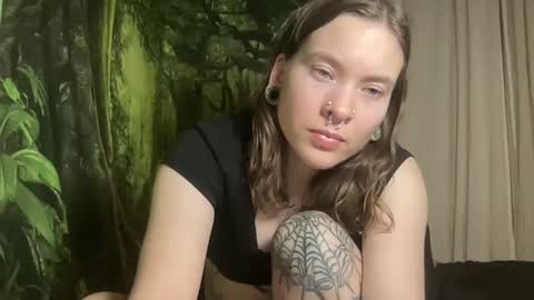 Snapshot of mo0n_goddess chatting on January 11, 2025, 8:43 am Misty online show from January 11, 2025, 8:43 am