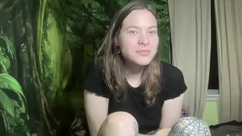 Snapshot of mo0n_goddess chatting on January 21, 2025, 5:38 am Misty online show from January 21, 2025, 5:38 am