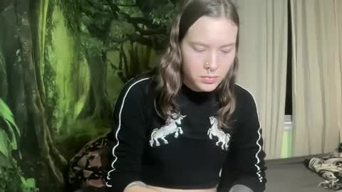 Snapshot of mo0n_goddess chatting on January 26, 2025, 5:45 am Misty online show from January 26, 2025, 5:45 am