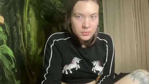 Snapshot of mo0n_goddess chatting on February 19, 2025, 5:05 am Misty online show from February 19, 2025, 5:05 am