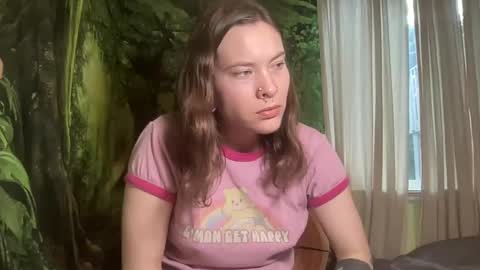 Snapshot of mo0n_goddess chatting on February 26, 2025, 1:21 am Misty online show from February 26, 2025, 1:21 am