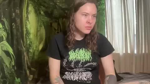 Snapshot of mo0n_goddess chatting on February 27, 2025, 12:21 am Misty online show from February 27, 2025, 12:21 am