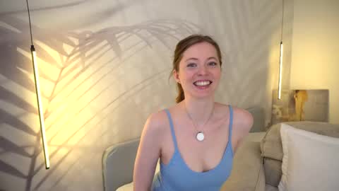 moan_elisa online show from May 23, 2026, 5:12 am