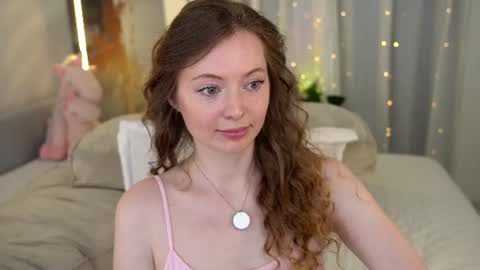 moan_elisa online show from June 20, 2026, 5:10 am