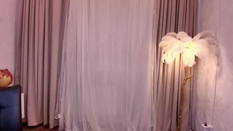 hey meet with me online show from February 1, 2026, 2:32 am