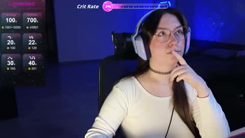 Snapshot of moaning___lisa chatting on November 12, 2025, 8:59 am to support follow the fanclub online show from November 12, 2025, 8:59 am