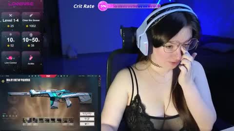 Snapshot of moaning___lisa chatting on November 23, 2025, 2:55 am to support follow the fanclub online show from November 23, 2025, 2:55 am