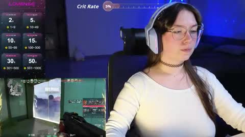 Snapshot of moaning___lisa chatting on November 27, 2025, 6:43 pm to support follow the fanclub online show from November 27, 2025, 6:43 pm