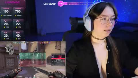 Snapshot of moaning___lisa chatting on December 14, 2025, 10:03 pm to support follow the fanclub online show from December 14, 2025, 10:03 pm