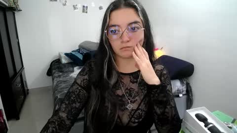 Snapshot of mocca_117 chatting on September 15, 2025, 1:00 pm Sam online show from September 15, 2025, 1:00 pm