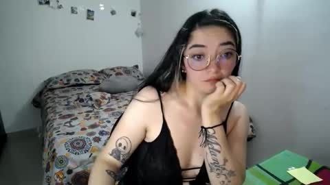 Snapshot of mocca_117 chatting on November 21, 2025, 2:32 am Sam online show from November 21, 2025, 2:32 am