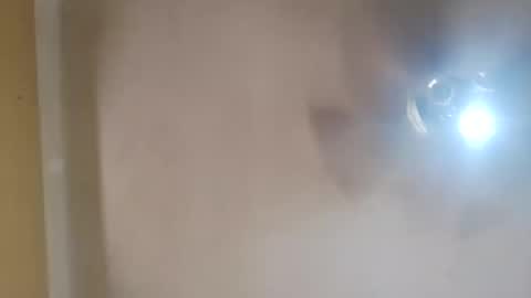 Snapshot of modelo_web18 chatting on April 3, 2026, 7:34 pm camilo online show from April 3, 2026, 7:34 pm