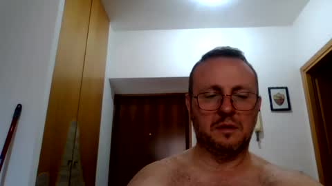 Snapshot of modesto1969 chatting on July 1, 2026, 11:01 am modesto1969 online show from July 1, 2026, 11:01 am