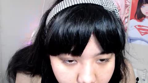 Snapshot of moertomlly chatting on February 4, 2025, 6:36 am Molly online show from February 4, 2025, 6:36 am