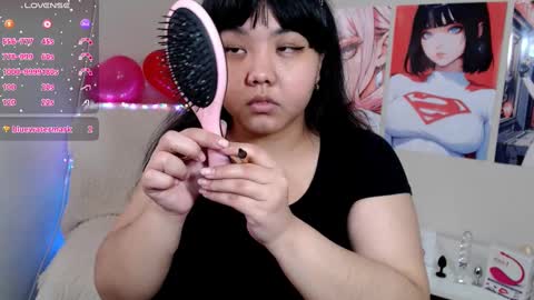 Snapshot of moertomlly chatting on February 18, 2025, 7:21 am Molly online show from February 18, 2025, 7:21 am