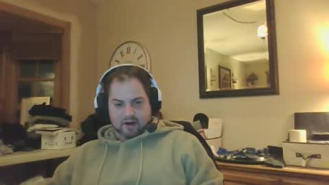 Snapshot of moeschoolnyc chatting on November 30, 2025, 1:20 am moeschoolnyc online show from November 30, 2025, 1:20 am