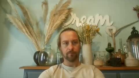 Julien online show from September 19, 2025, 10:16 am