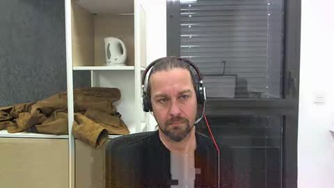 Julien online show from February 5, 2026, 11:04 am