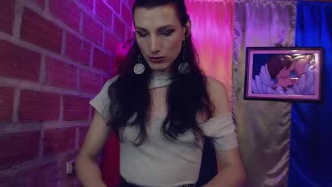 moira_hot online show from November 3, 2025, 7:04 pm