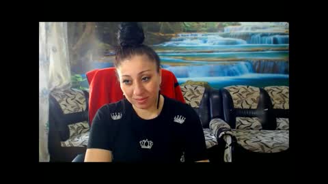 moistmady online show from April 15, 2026, 12:12 pm