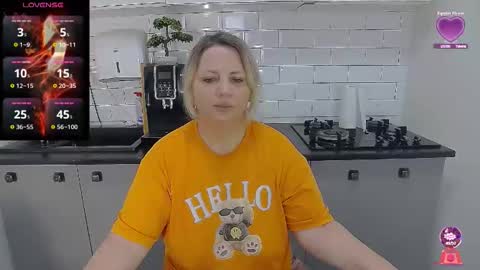 Snapshot of mojjo_erika chatting on June 10, 2026, 6:56 am erika online show from June 10, 2026, 6:56 am