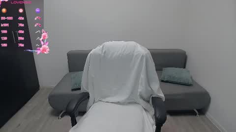 erika online show from July 28, 2026, 7:37 am