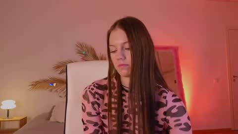 Molly online show from February 6, 2025, 1:27 am