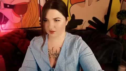 Snapshot of molinmoon chatting on June 25, 2026, 7:18 pm Rosa online show from June 25, 2026, 7:18 pm
