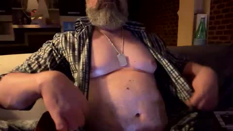 molitsrymale69 online show from September 9, 2025, 5:07 am