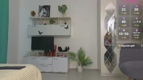 Snapshot of molliblum chatting on June 29, 2026, 1:11 pm molliblum online show from June 29, 2026, 1:11 pm